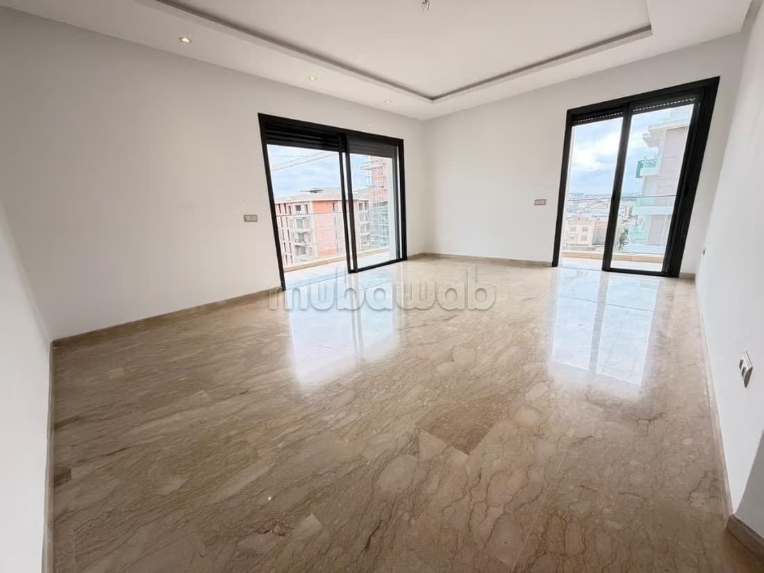 شقة ضخمة 2 غرفة مجاورة للإيجار في Αγادل